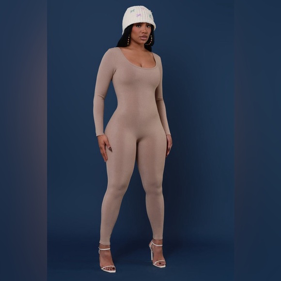 Pants - Sculpted Ribbed Long Sleeve Bodysuit | Taupe | Soft Stretch | Boutique New